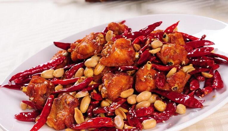 p>辣椒炒鸡是由辣椒,鸡肉为主要食材做成的一道菜品,属于家常菜.