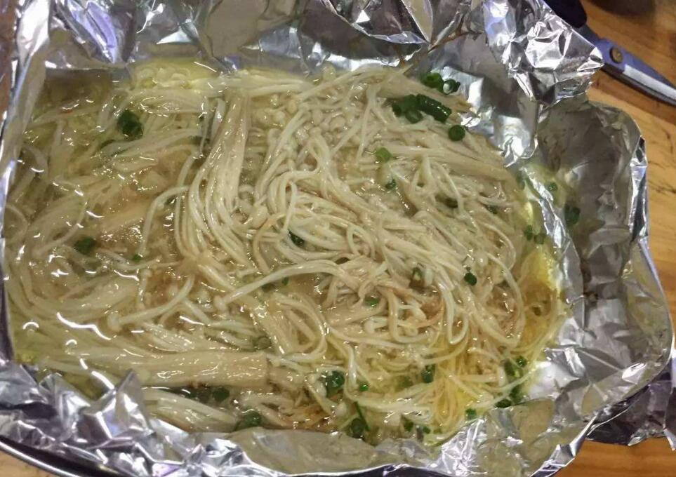 锡纸金针菇