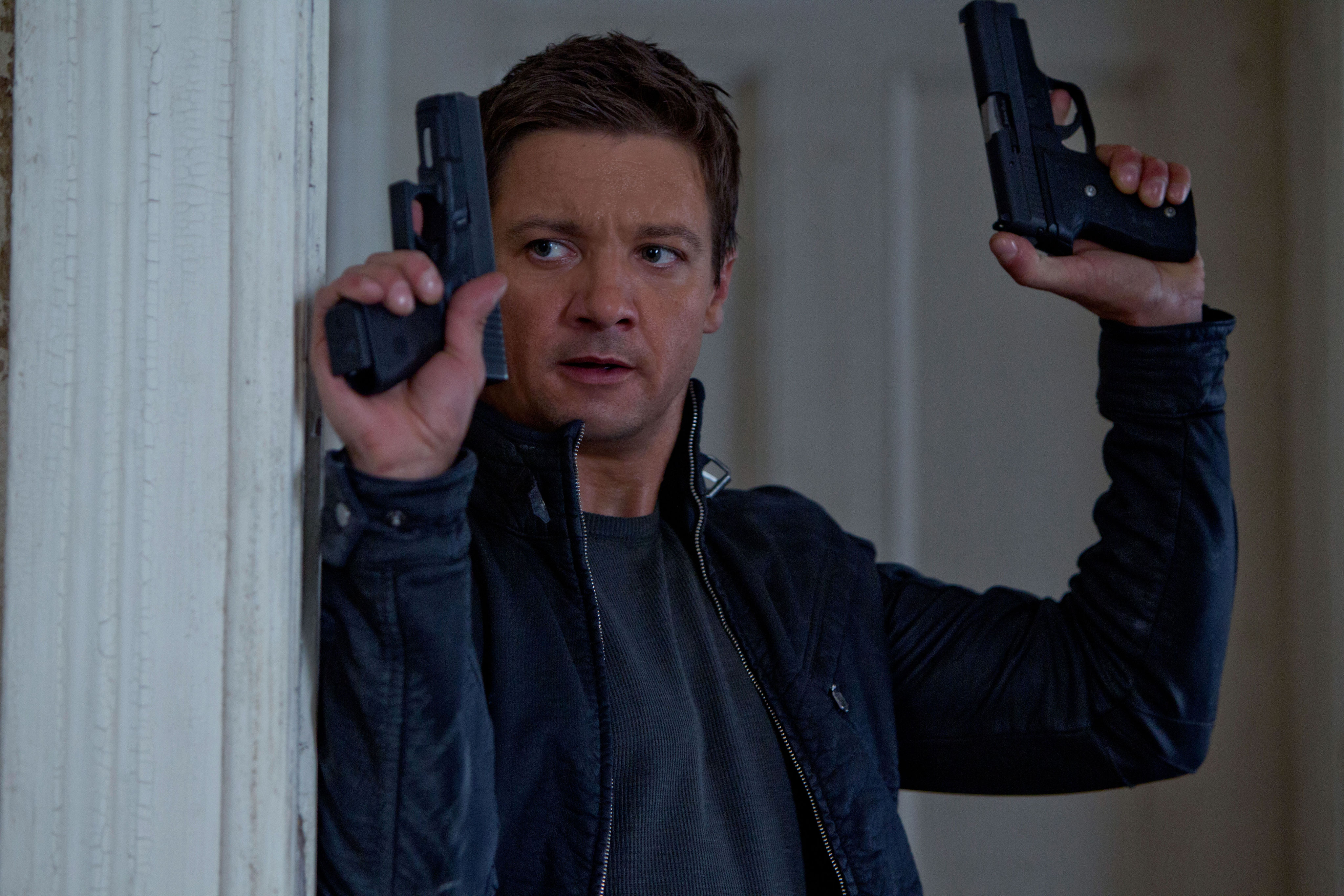  p>《谍影重重4》( i>the bourne legacy /i>)是一部2012年上映的悬疑