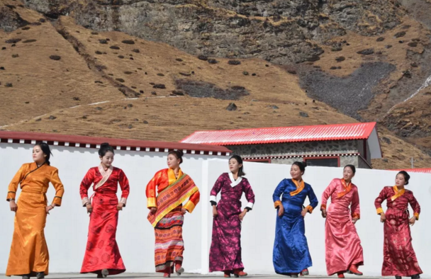 ">西藏自治区 /a> a target="_blank" href="/item/山南市/19394730"