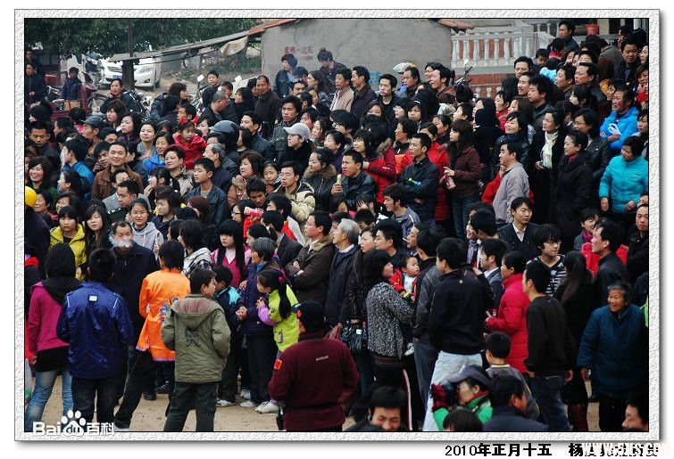 杨店龙灯一直是湖北孝感地区龙舞文化中的佼佼者,因其龙头巨大故又称