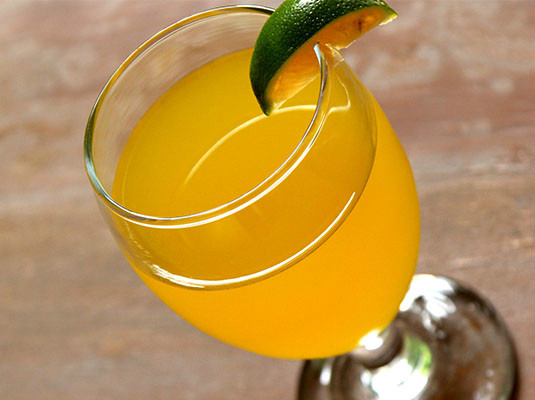 响尾蛇鸡尾酒