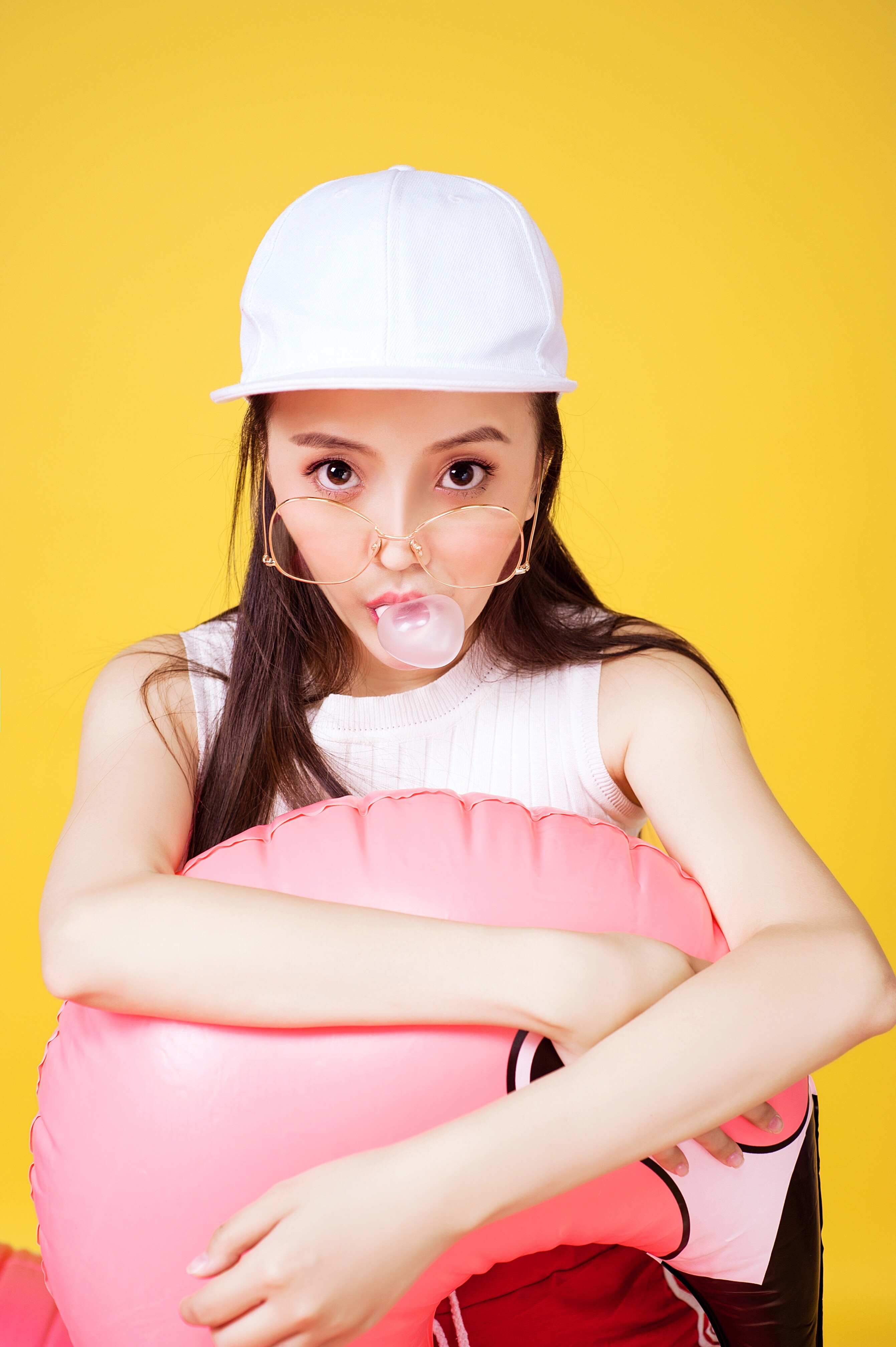 女, a target="_blank" href="/item/土家族/130719" data-lemmaid="