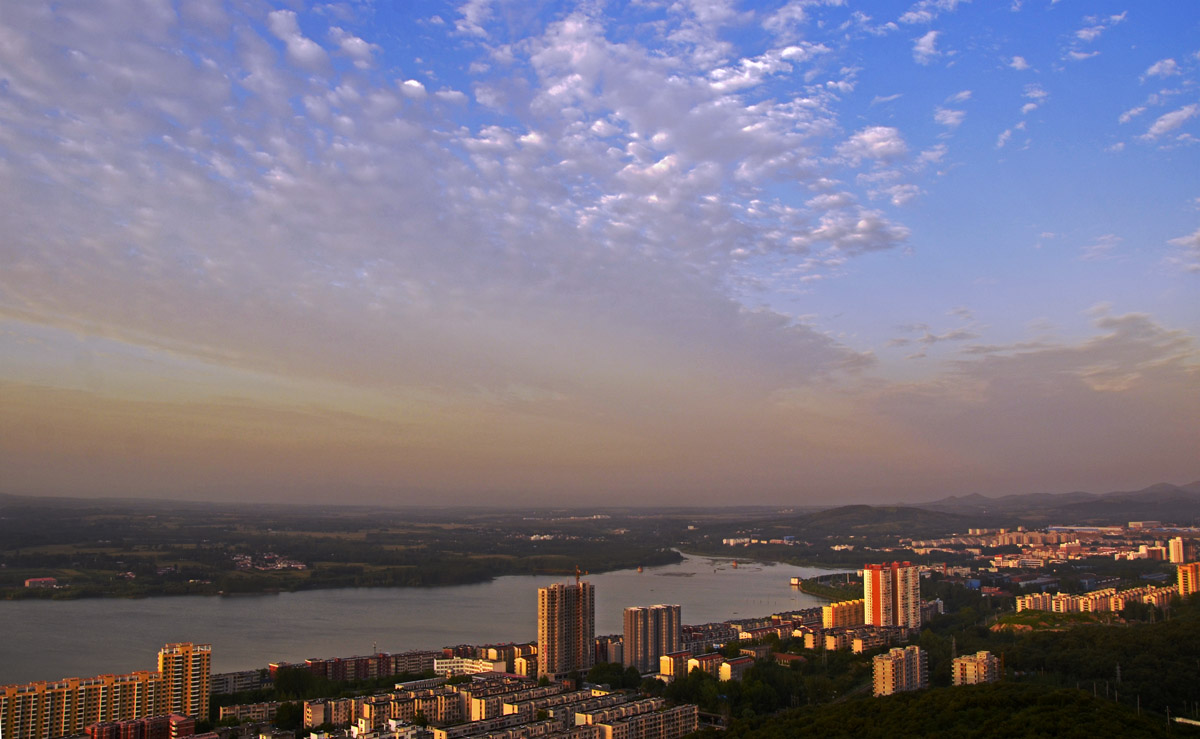  p>舞钢市,河南省辖县级市,由 a target="_blank" href="/item/平顶山