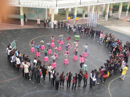  p>进贤县幼儿园是全县唯一一所直属公办幼儿园,创办于1950年,全园现