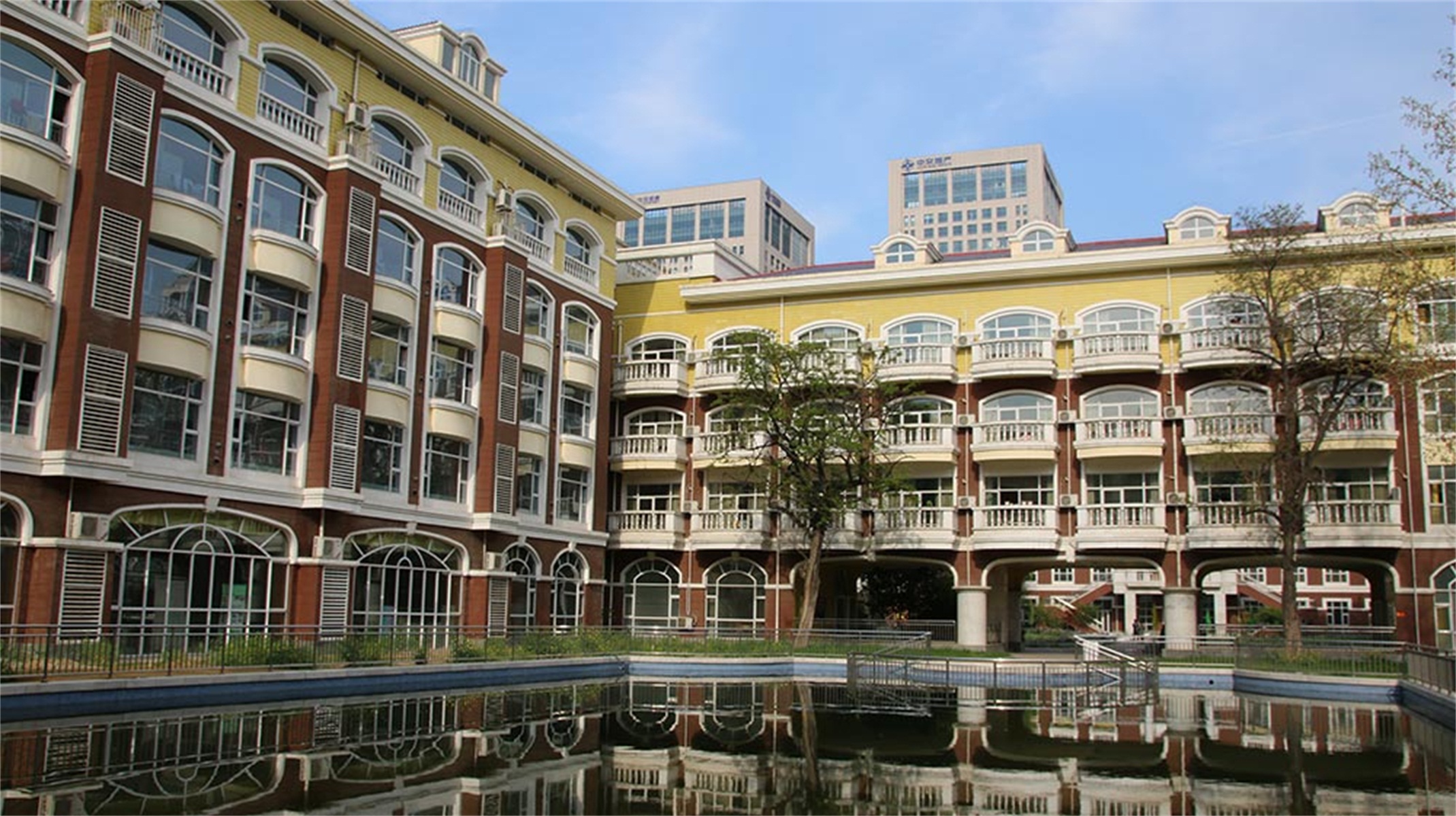 石家庄市二十四中学