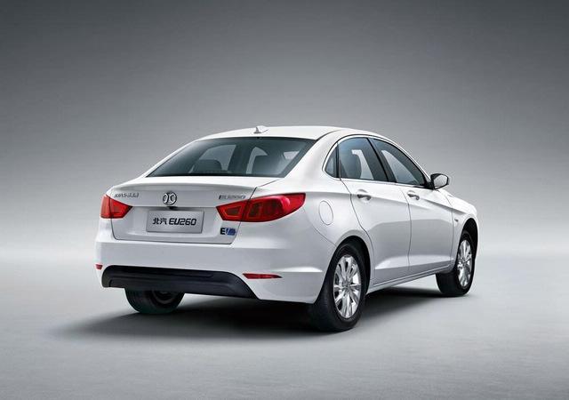 北汽新能源eu260