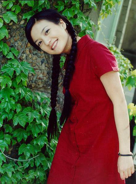 zhao),1976年3月12日出生于安徽省芜湖市,中国内地影视女演员,歌手