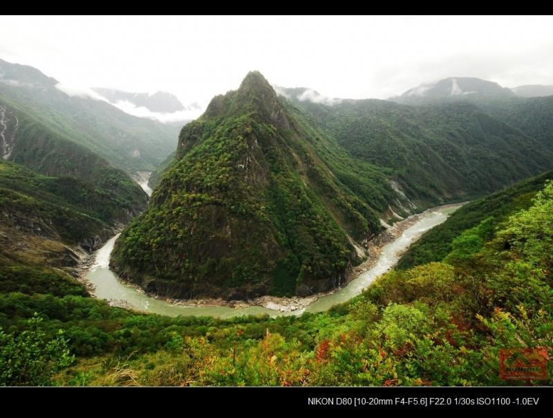 江大拐弯(yarlung zangbo river),狭义上指其最大拐弯即扎曲大拐弯( a