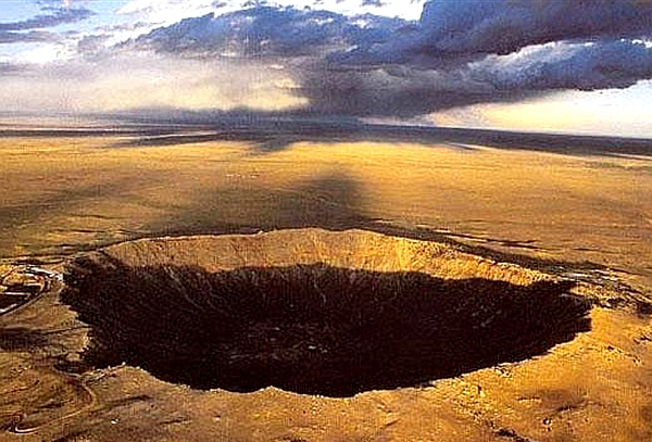 直径超过4公里的陨石坑中心可能会形成中心锥.