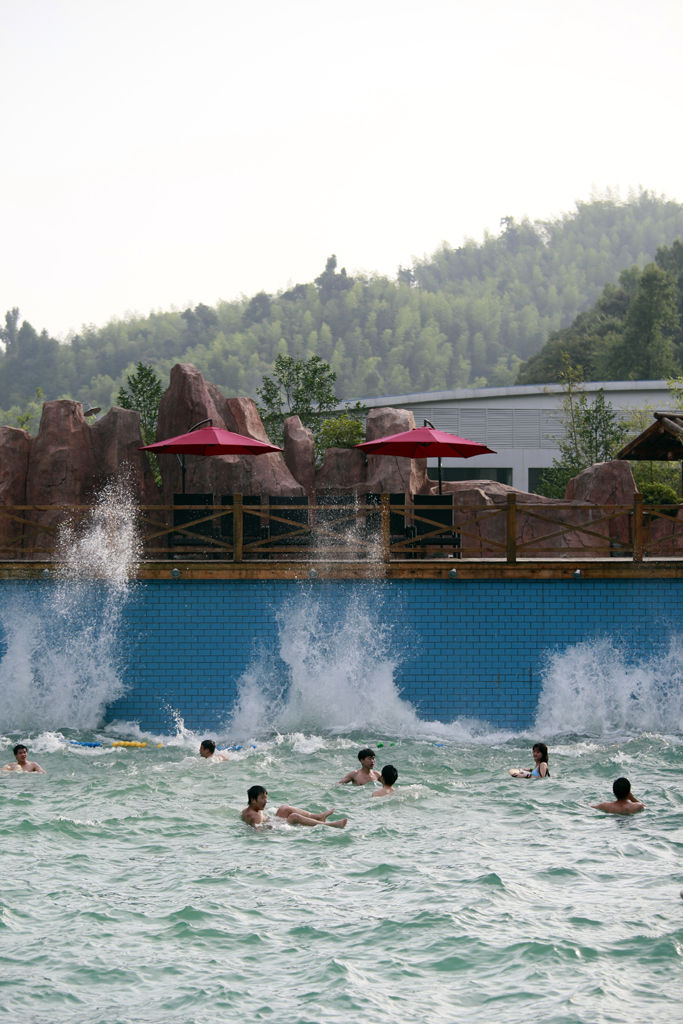 data-lemmaid="5678671">资溪 /a>大觉山(法水)温泉度假村位于资溪县