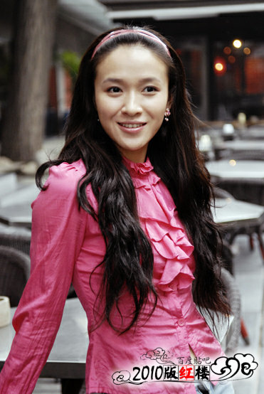 24f">田野,出生于湖南长沙,毕业于中央戏剧学院表演系,中国内地女演员