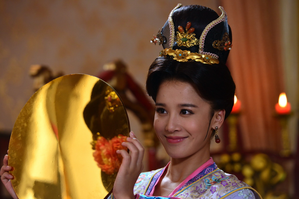  p data-id="go0eiqgqc5">赵寒雪,出生于河南省,中国内地女演员,模特.