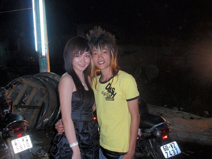  p>hkt组合来自 a target="_blank" href="/item/越南/155278" data