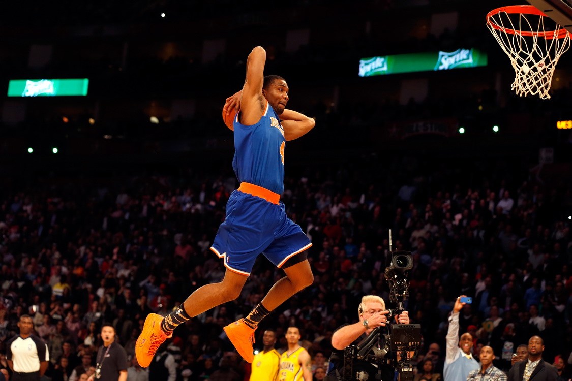  p>扣篮(slam dunk),又称为灌篮,入樽,是 a target="_blank" href="