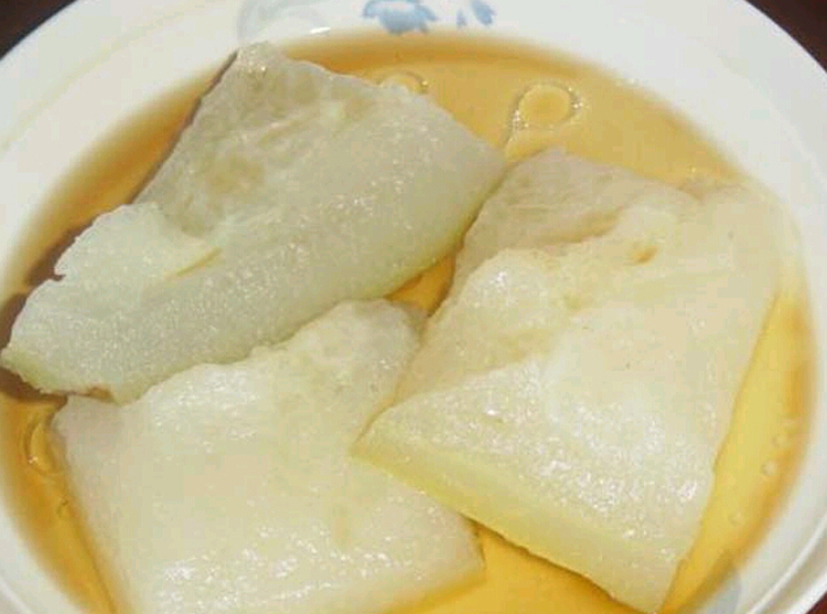  p>臭冬瓜是浙江宁波的地方传统风味名菜.