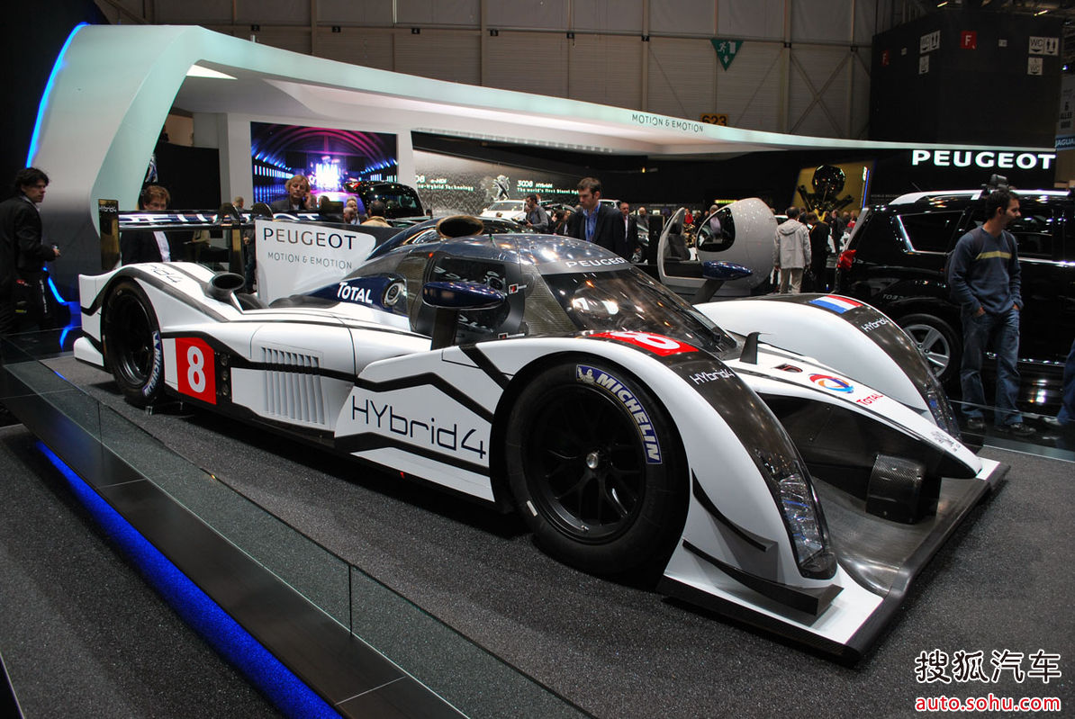 ">勒芒 /a>跑车,搭配 a target="_blank" href="/item/标致/10947625"