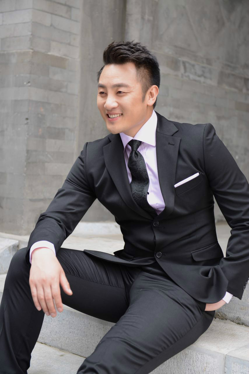  p>王天野,1980年1月8日出生于江苏省,中国内地男演员,毕业于 a