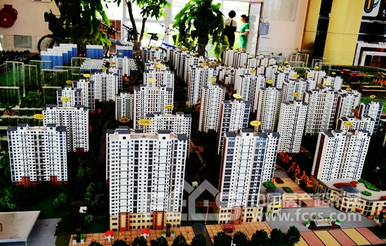  p data-id="go01j5llnv">金柱·大学城项目位于聊城东昌府区与开发区