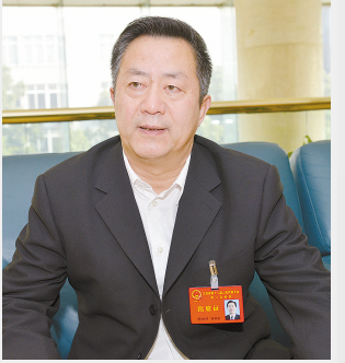 陈荣庆  男,1959年4月出生,中共党员,现任南通市中级人民法院党组书记