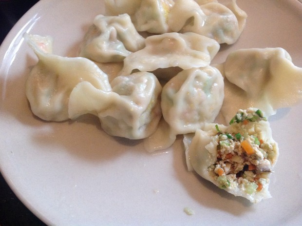 胡萝卜肉末香菇芹菜鸡蛋饺子