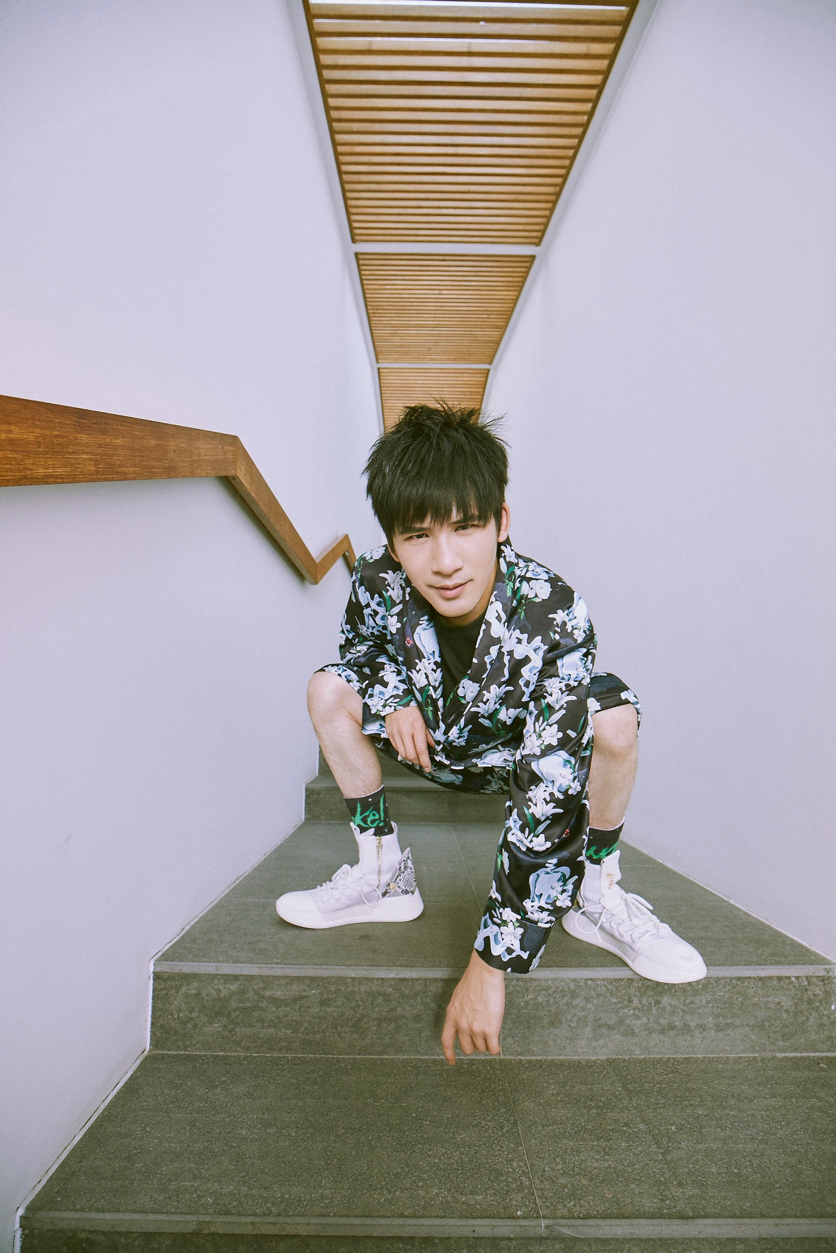  p>大张伟(wowkie da),本名张伟,1983年8月31日出生于北京,中国内地男