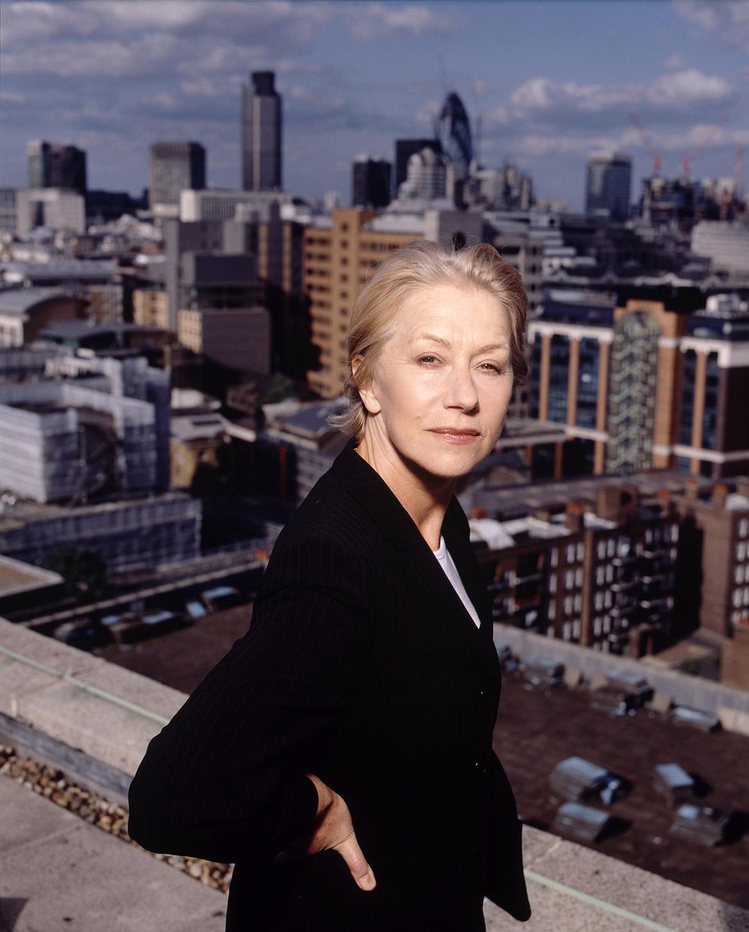  p>海伦·米伦 i>(helen mirren) /i>,1945年7月26日出生于英国伦敦