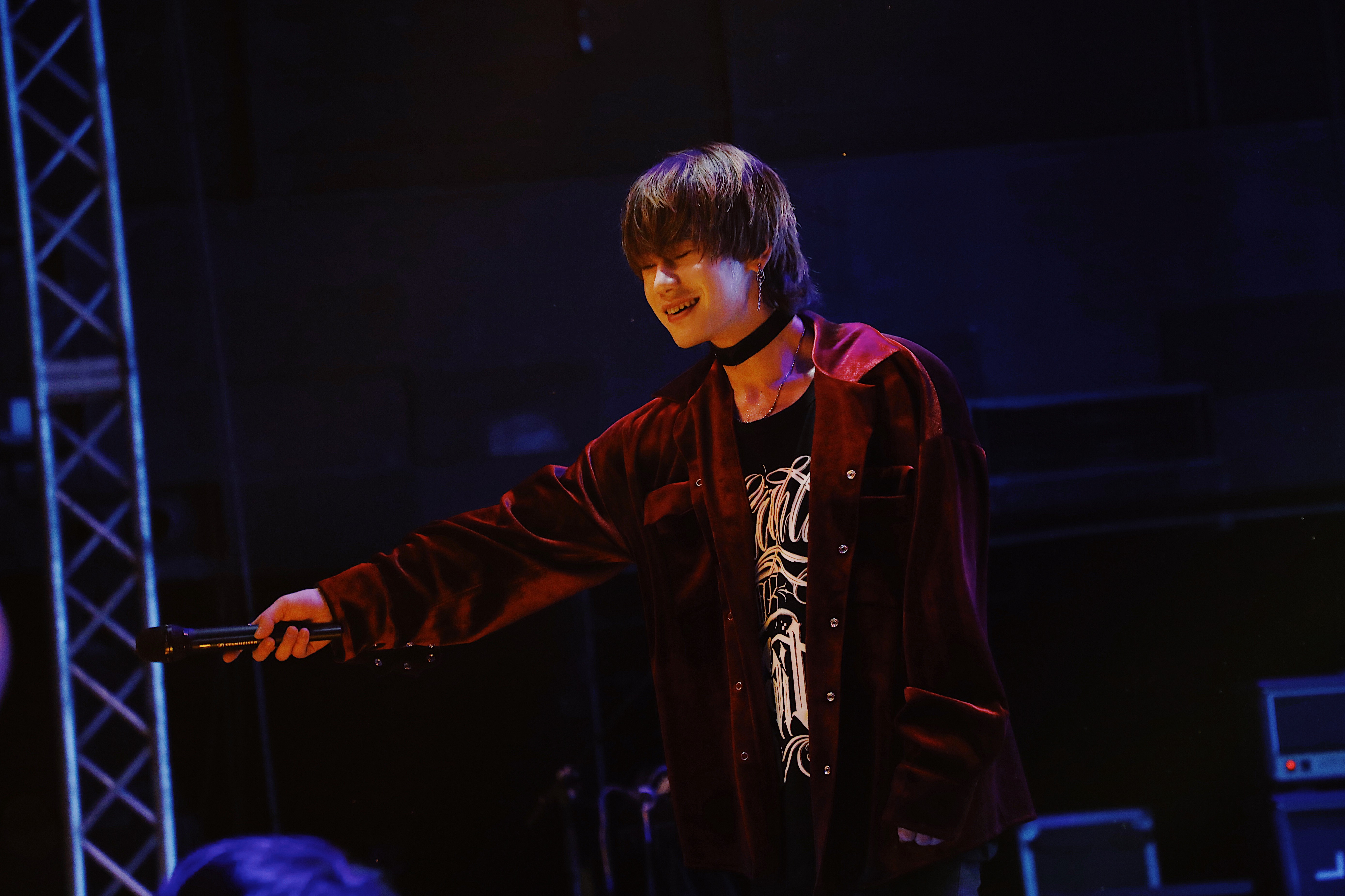 id="gncp37dk3w">太一,本名郭岳,出生于北京市,中国内地流行乐男歌 