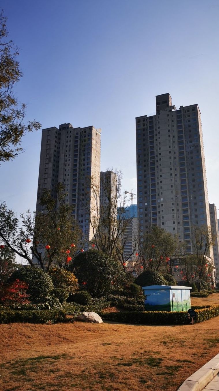  p>碧桂园西湖位于郑州市中原西流湖,由 a target="_blank" href="