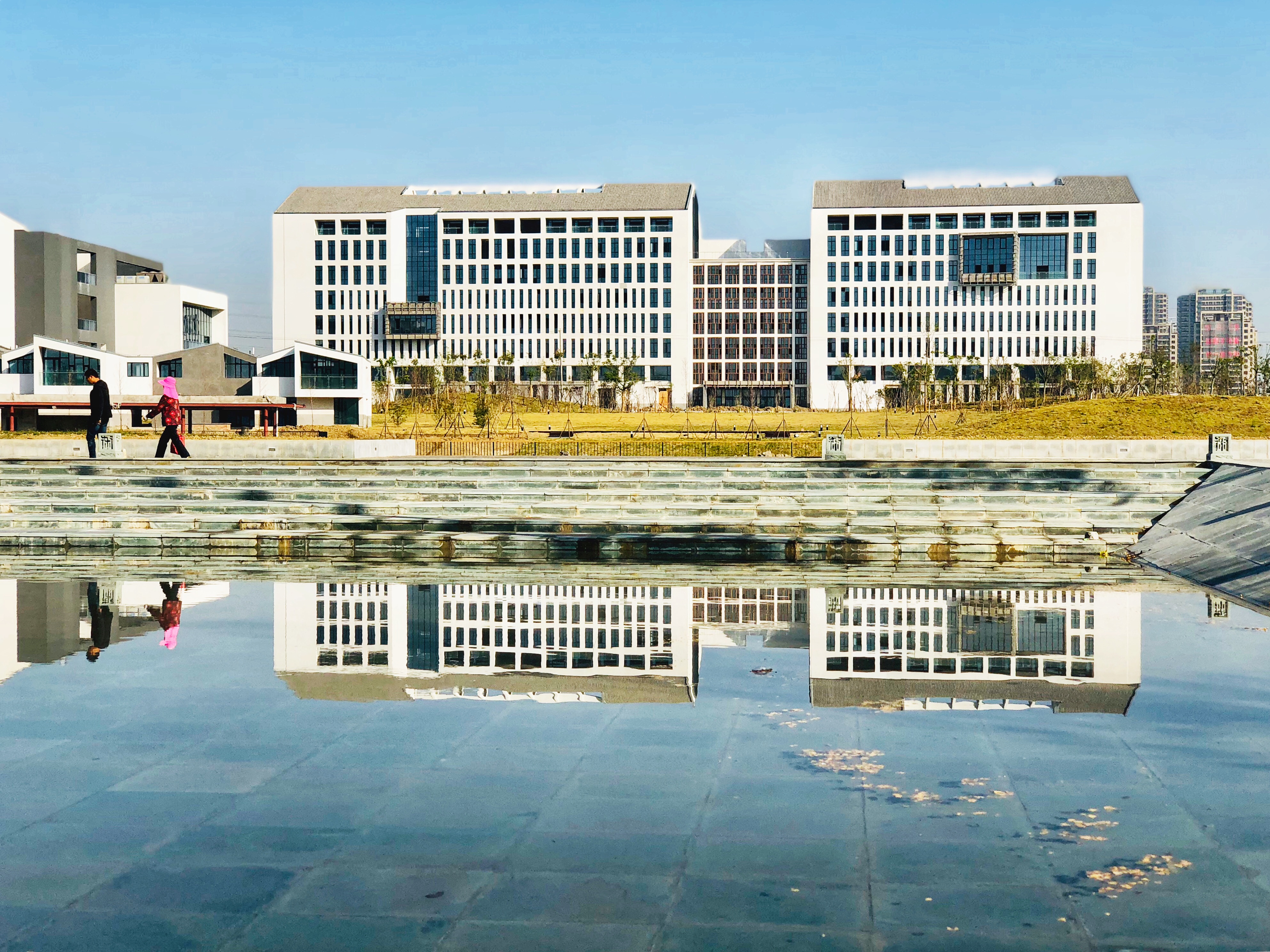  p>安徽艺术学院( i>anhui university of arts /i>)是教育部批准设置