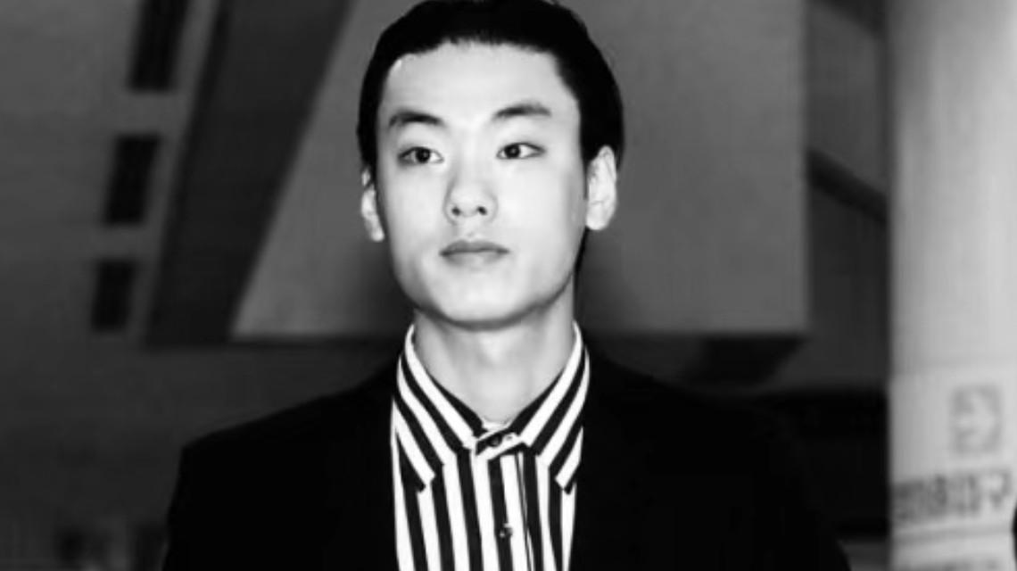  p>郑宪哲 i>(         ,iron,1992年1月8日 -2021年1月25日) /i>