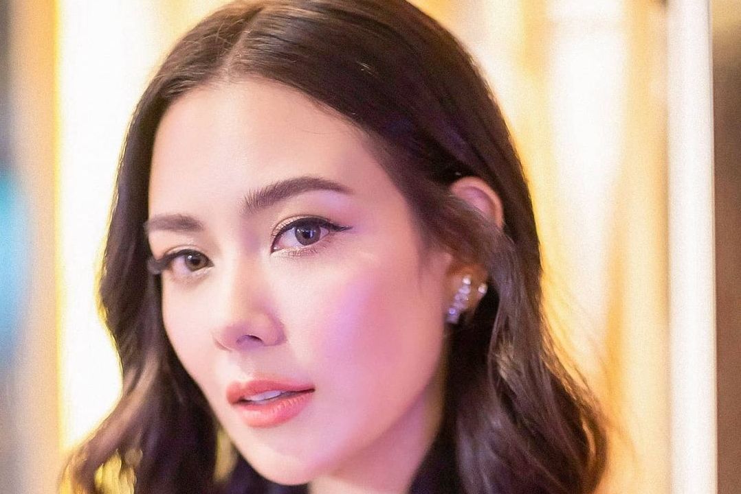  p>萨米·考威尔(sammy),1991年10月8日出生于泰国曼谷,泰英混血,泰国