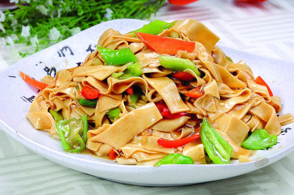 黑胡椒青椒炒豆皮