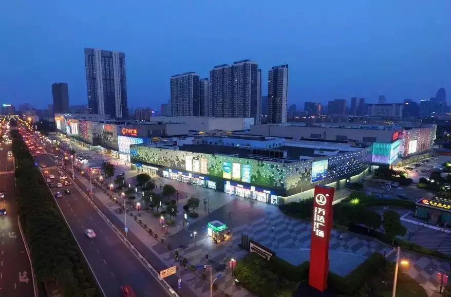  p>宁波万达广场位于鄞州中心核心区,东面紧临城市主干道天童北路,北