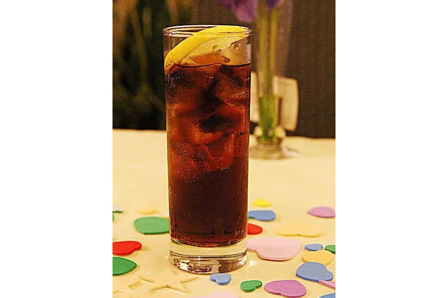  p>柠乐,以柠檬,可乐为原料制作的饮品. /p>