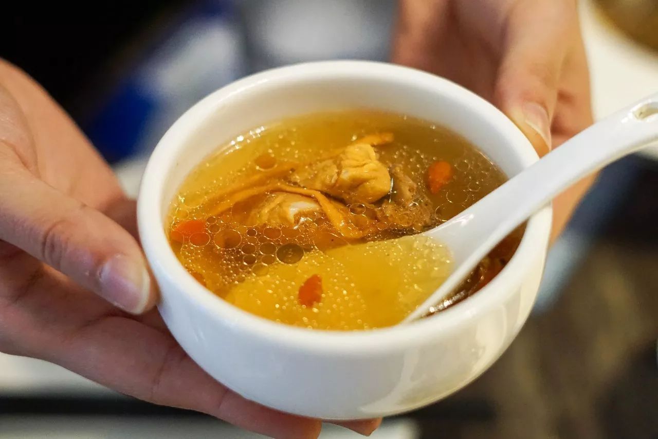 核桃虫草花瘦肉汤