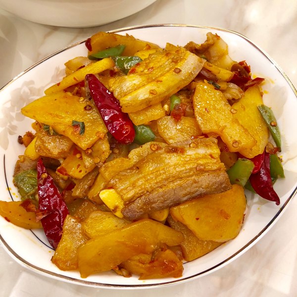 香煎五花肉土豆片