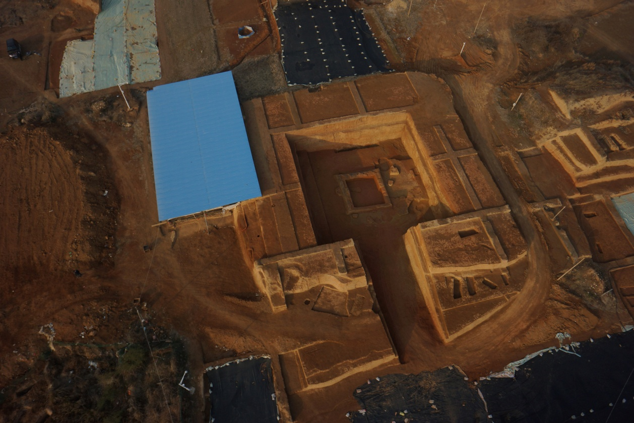 紫金城城址与铁河古墓群