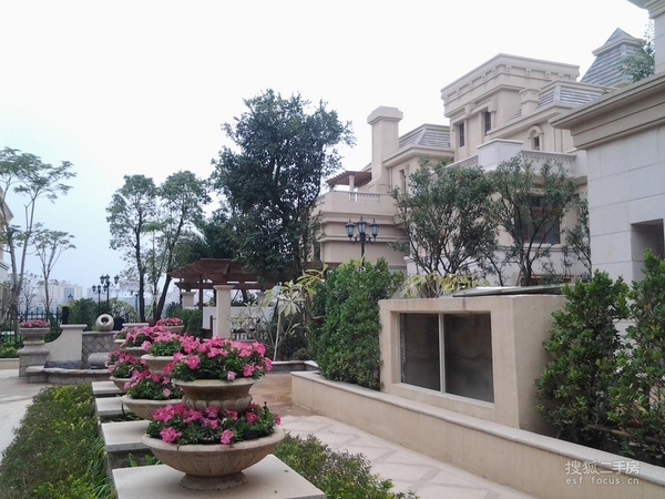  p>御景水岸花园位于宝安区福永街道广深公路西侧,107国道以西,福永