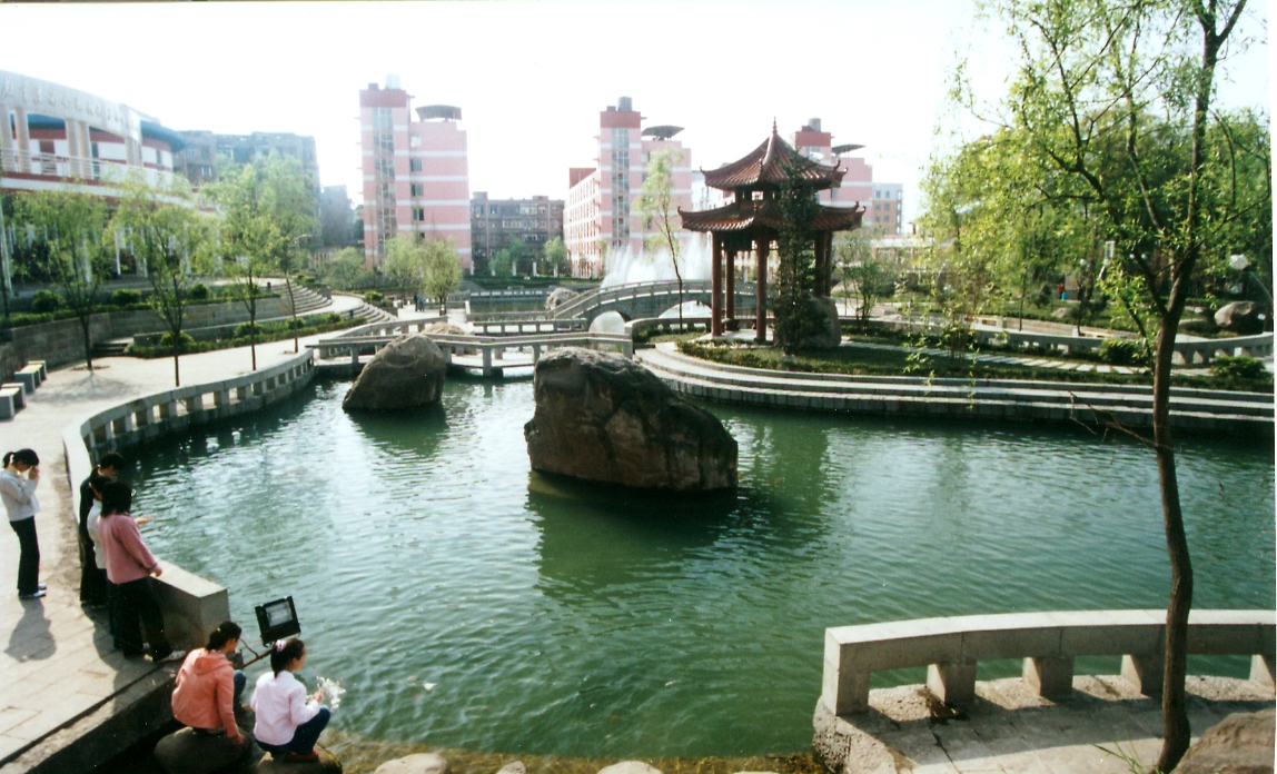  p>四川省宜宾市第三中学校,位于 a href="#">四川省 /a> a href="#">