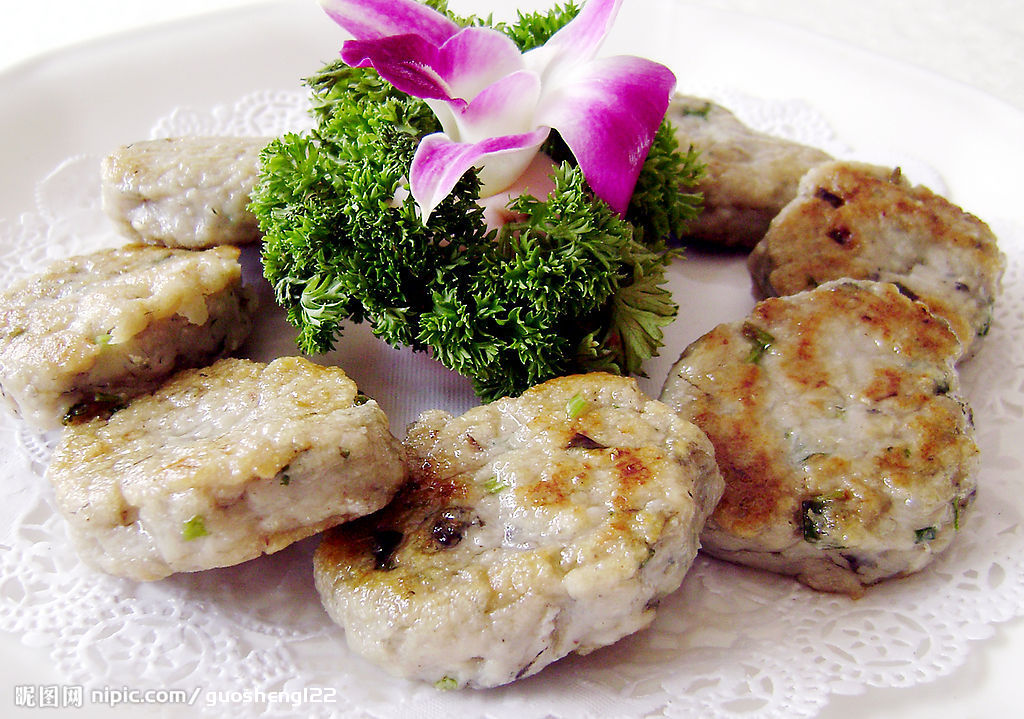  p data-id="gnbag2jkri">宜山鱼饼是浙江省传统的地方名菜.