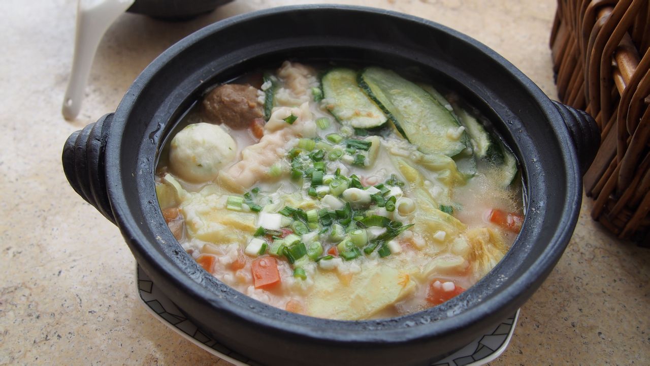 三鲜砂锅臊水饭