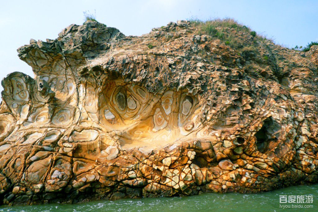 p>火山凝灰岩(tuff)简称 a href="#" data-lemmaid="6209300">凝灰岩