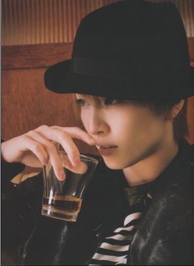 2">早雾圣奈是 a target="_blank" href="/item/宝冢歌剧团/4171193"