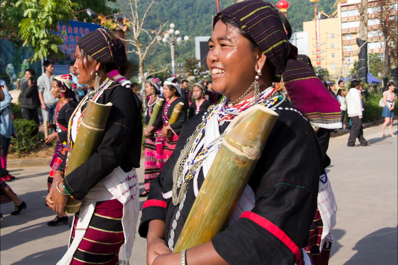  p> b>佤族 /b>,中国,缅甸的少数民族之一,民族语言为 a href="#"