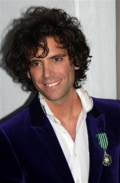 ="/item/米卡/968753" data-lemmaid="968753">米卡 /a>(英文名:mika