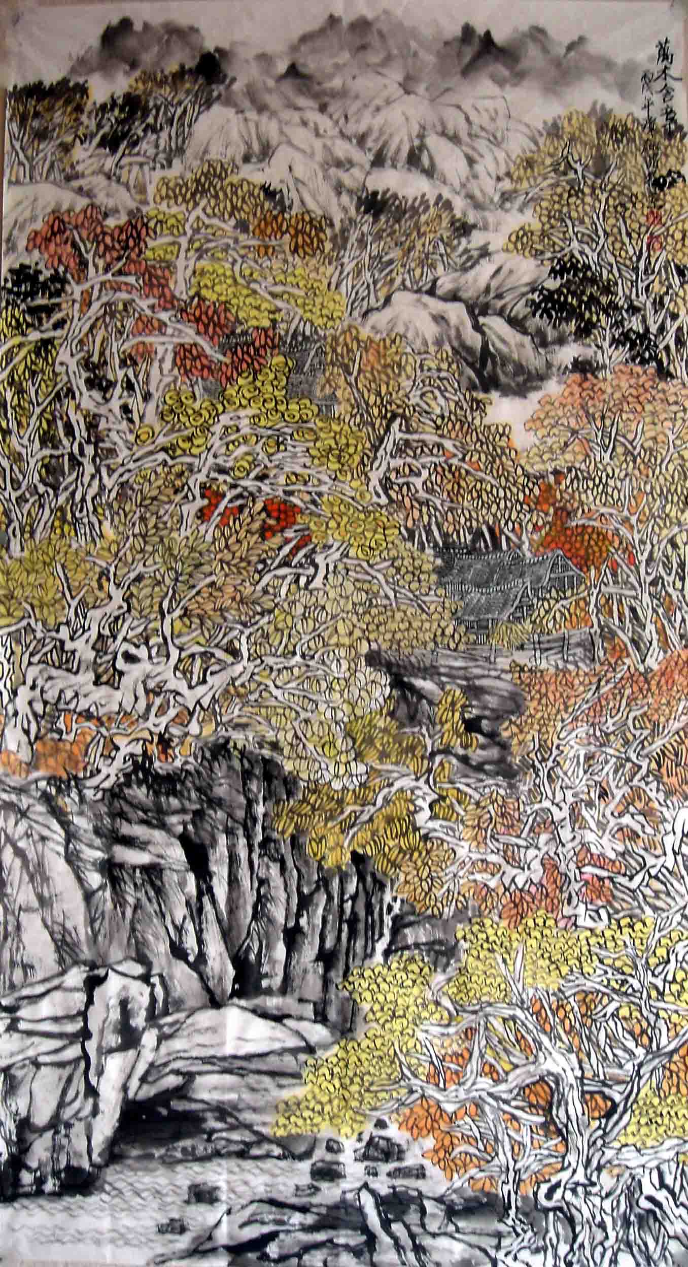 (谭红晶)早年毕业于解放军军医学院,后就读于中央美术学院国画系