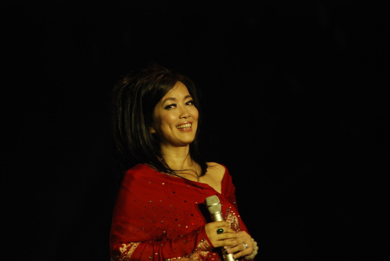  p>齐豫(chyi yu),1957年10月17日出生于中国台湾省 a target="_blank