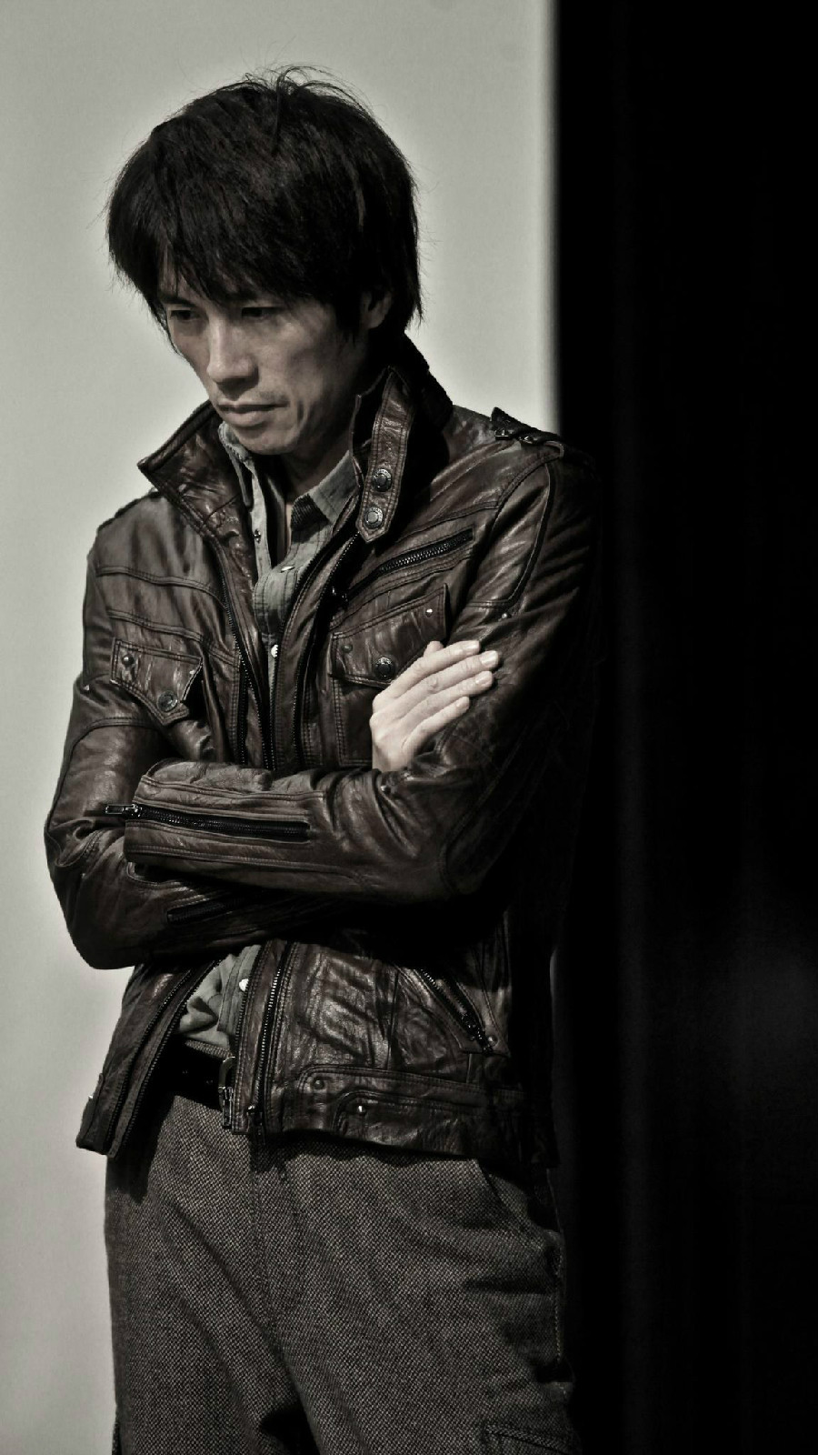  p>黄子华,1960年9月5日出生于中国香港,演员,主持人,编剧,歌手,香港 