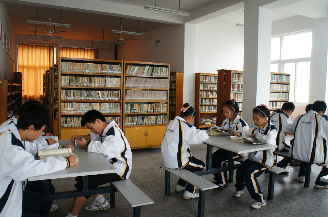 华舍实验学校